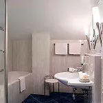 فندق Weisser Hirsch 4*