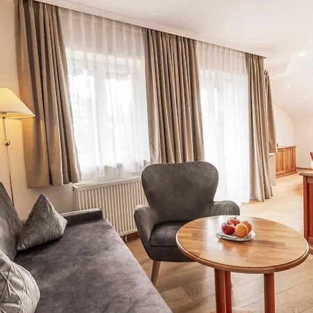 Seeböckenhotel Zum Weißen Hirschen