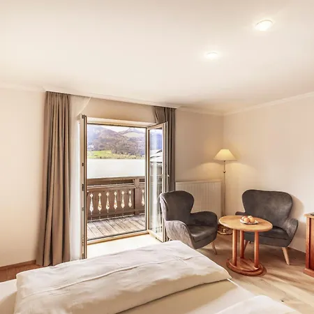 Seeböckenhotel Zum Weißen Hirschen
