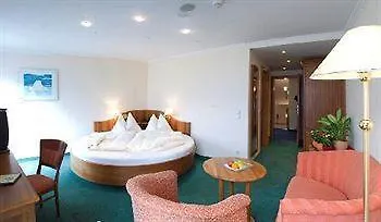 Otel Weisser Hirsch 4*