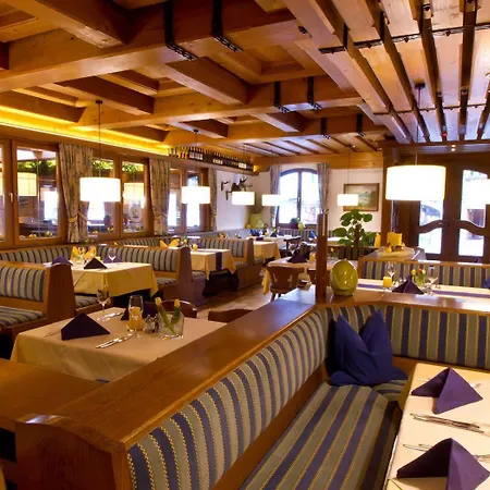 Seeböckenhotel Zum Weißen Hirschen 4*
