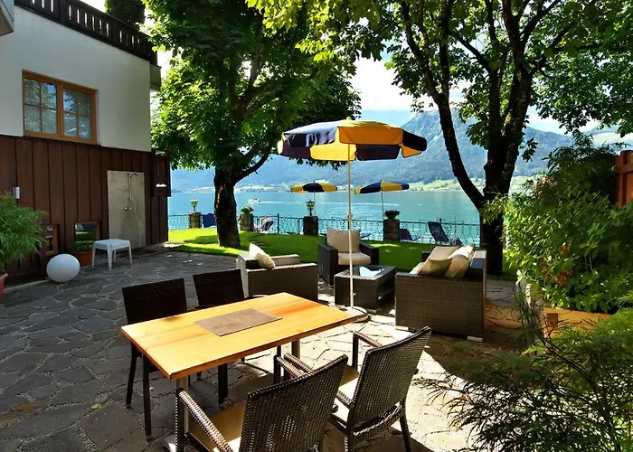 Hotel Weisser Hirsch 4*