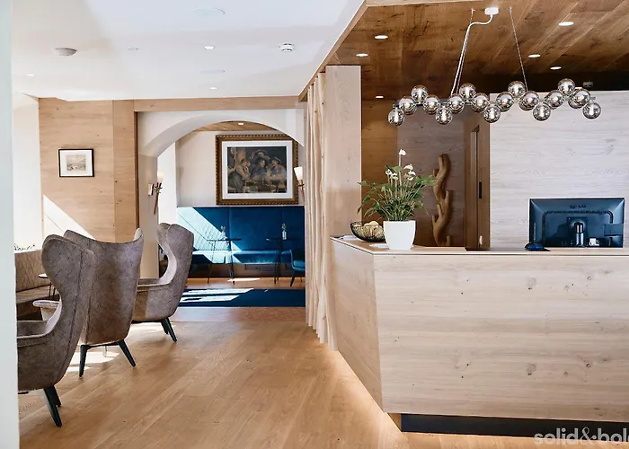 Weisser Hirsch Hotel