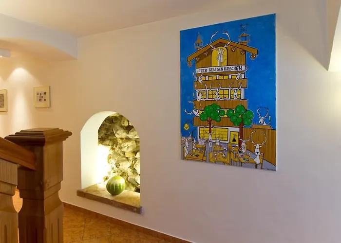 Hotel Weisser Hirsch 4*