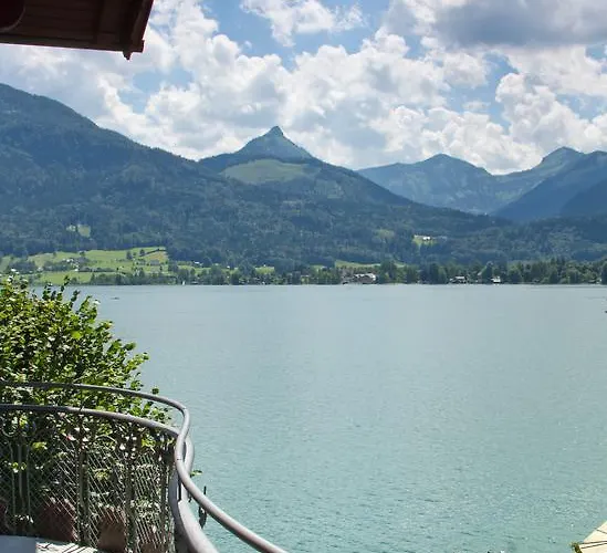 Hotel Weisser Hirsch 4*