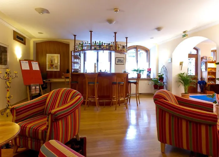 Weisser Hirsch Hotel 4*