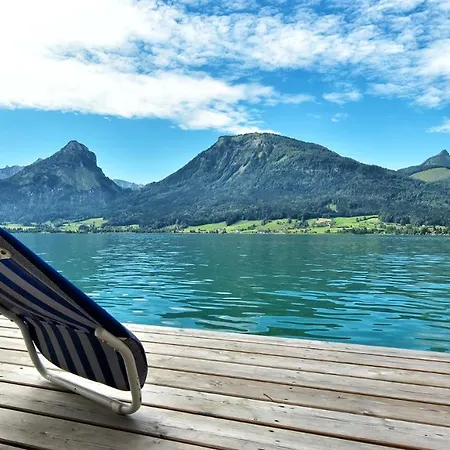 Weisser Hirsch Hotel