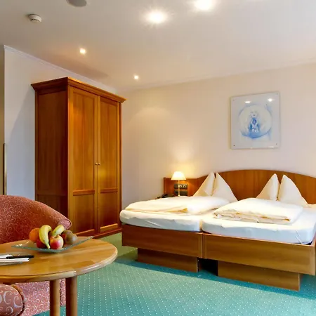 Weisser Hirsch Hotel